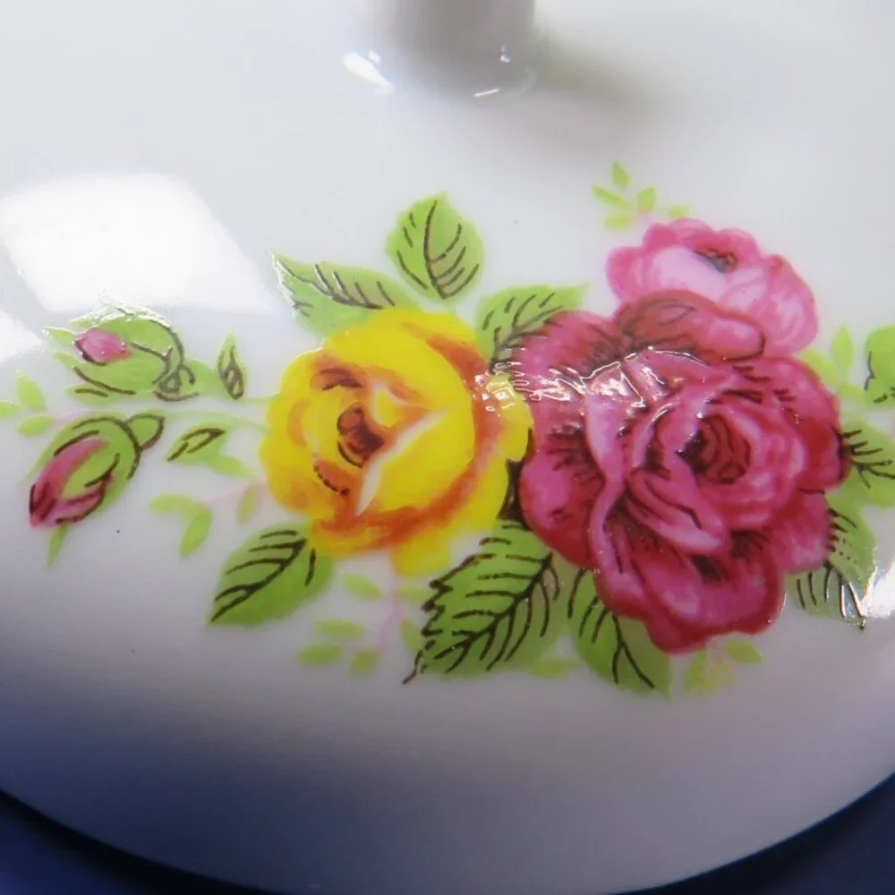 White w Roses Porcelain Trinket Dish with Lid